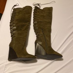 Wedge heel boots